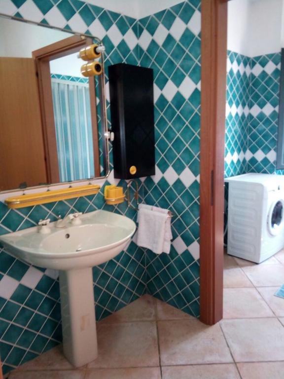 Sa Domu Sarda Casa Vacanza Пишинас Экстерьер фото